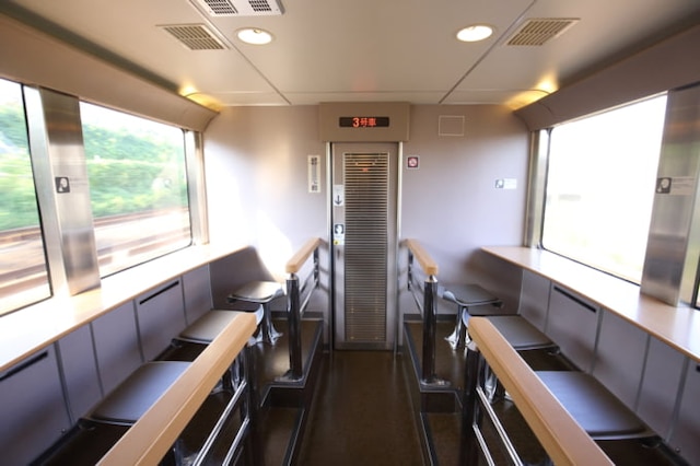 サンライズの編成