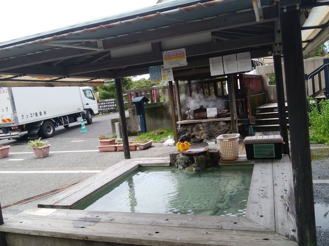 手軽に貸切風呂が楽しめる！霧島温泉郷ちひろーかる カブと旅するデザイナ