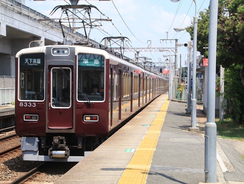 阪急千里線柴島駅 ホームメイト