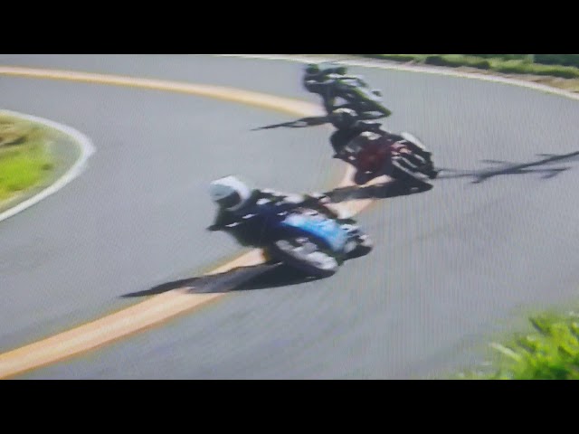 コメント一覧 - 峠をレンタルして素人の走り屋大会を1年に1回以上開催し、その様子をYouTube