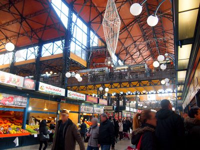 お土産探しにもぴったり！ブダペスト中央市場 - 成功する留学