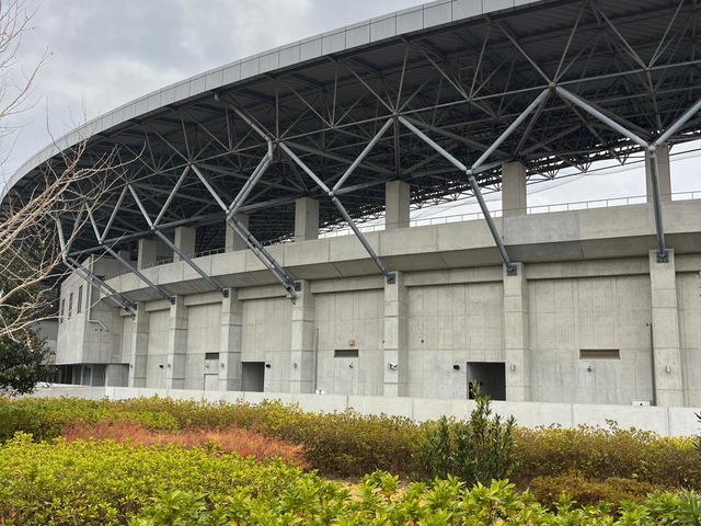 三木総合防災公園陸上競技場長谷川体育施設株式会社スポーツ施設の総合建設業。陸上競技場、野球場、サッカー・ラグビー場 、学校グラウンド、スケートパーク施工