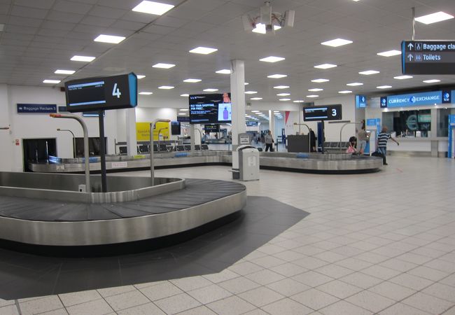 ライアンエアー ロンドン・ルートン空港⇒マルタ 搭乗レビュー。相変わらず厳しい鬼畜LCC - kankeri02