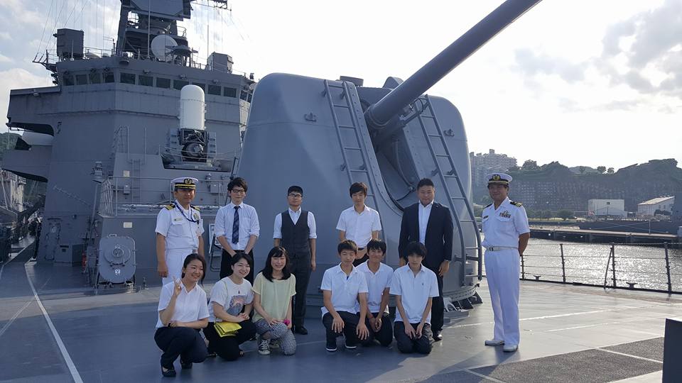 米海軍 横須賀基地で見学ツアー 駆逐艦内を艦長直々に案内も 2022年11月4日