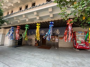 雨の日の道後温泉別館 飛鳥乃湯泉の魅力とフォトスポット
