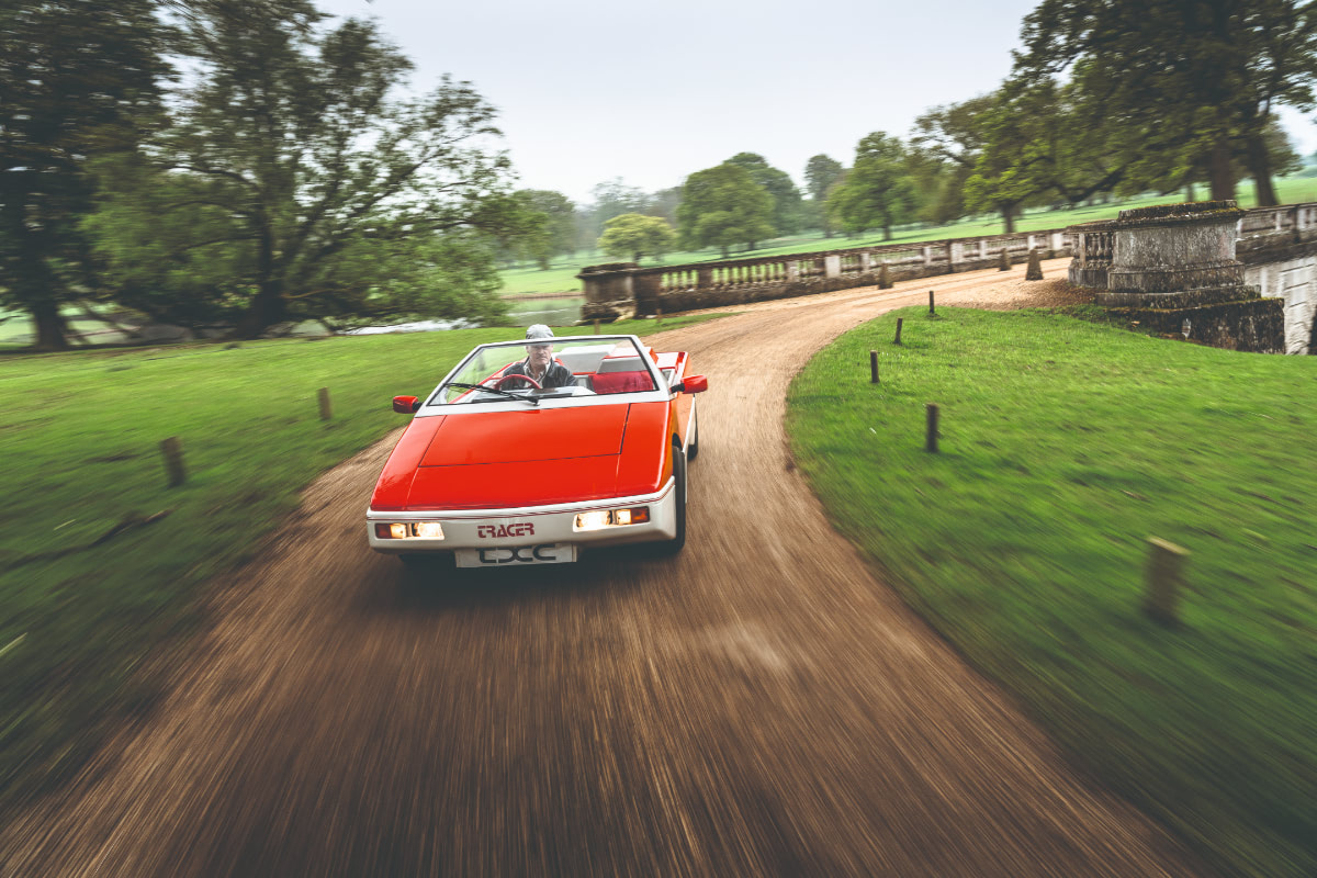 限定78台の希少モデル。1987年登録のアストンマーティン「ヴァンテージ・ヴォランテX-Pack」がオークションにて登場CreativeTrend