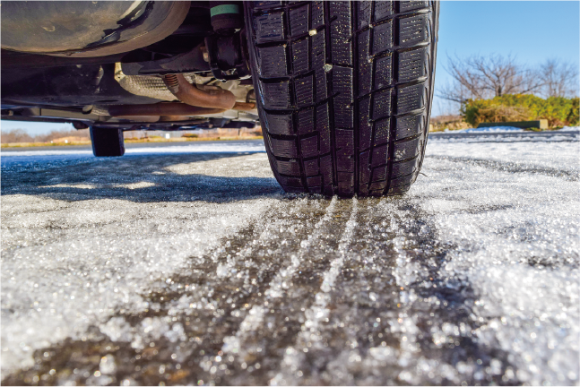 雪が降った時雪道の運転や雪かきで気を付けるポイント - 軽井沢の別荘建築・リノベーションベストプランニング 北佐久郡軽井沢町