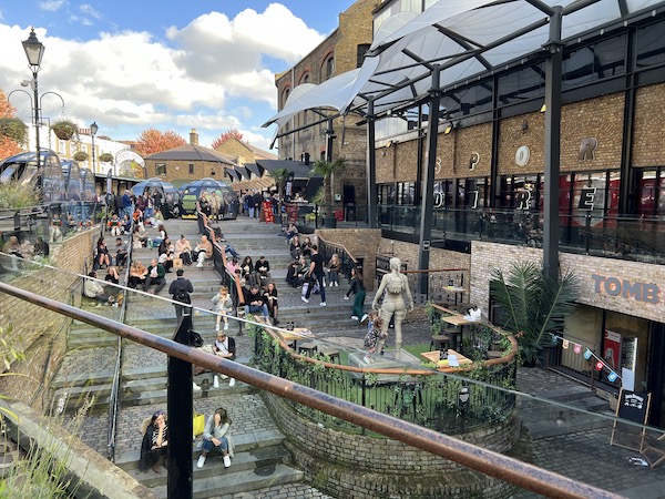 ロンドン・美味しい ローカルにも人気のバラマーケットで食べたいおすすめフード Borough