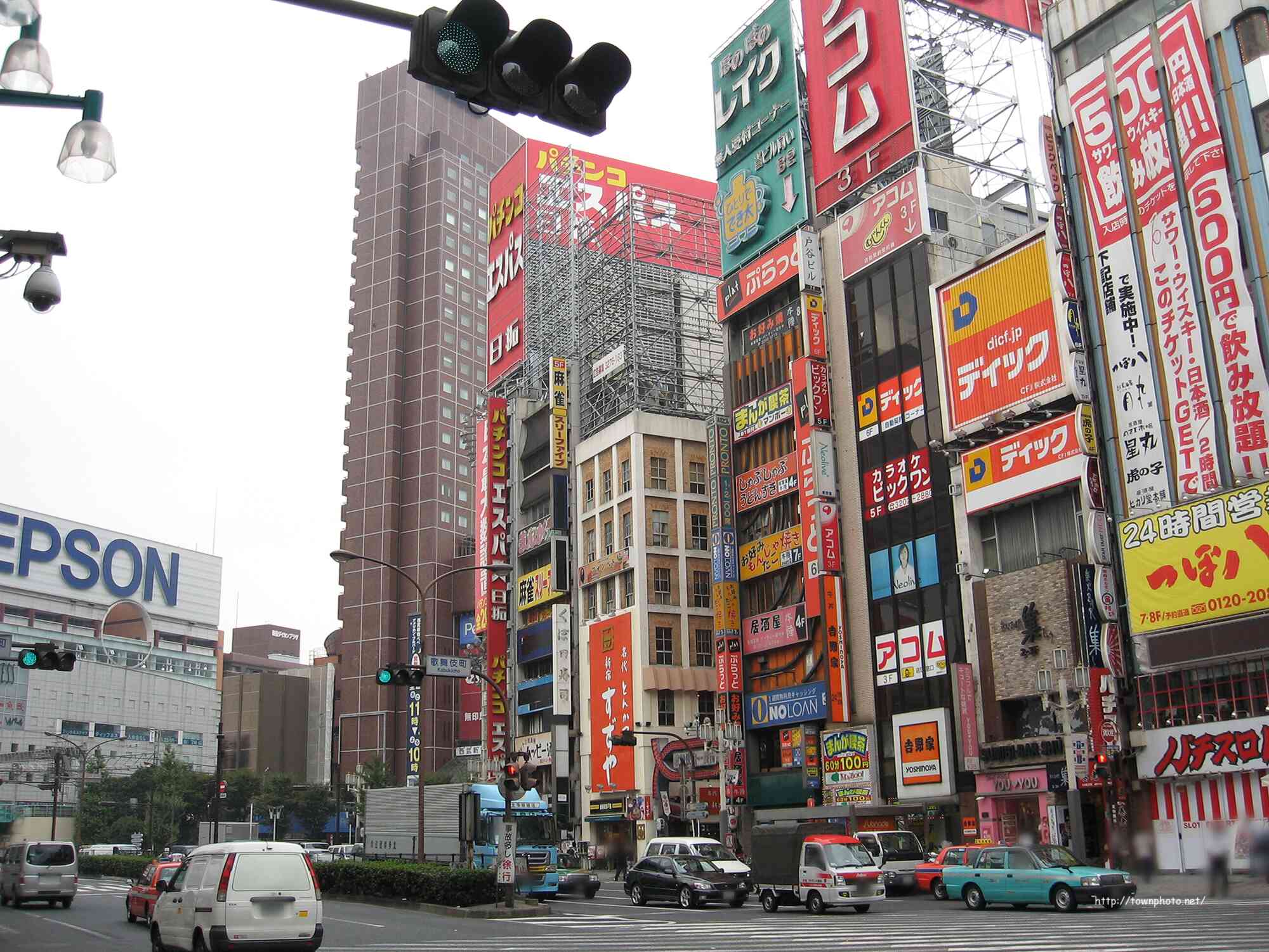 歌舞伎町一番街「繁華街 商店街」カテゴリー新宿スタイル