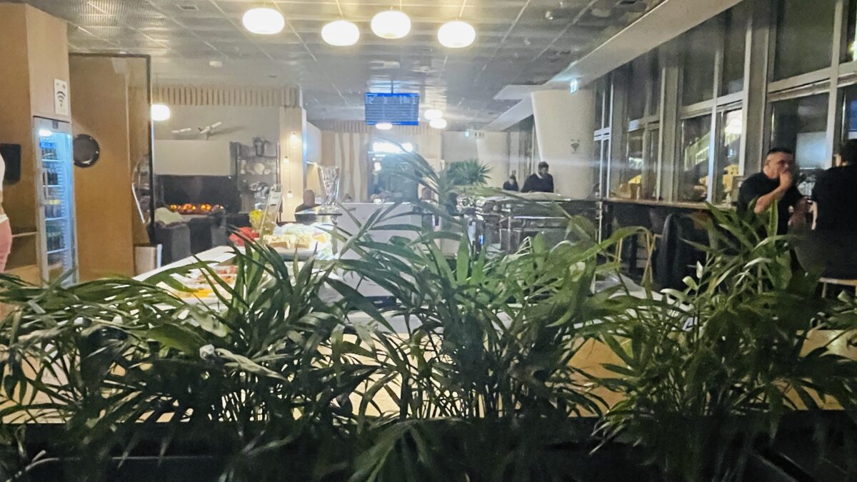 ワルシャワ・フレデリック・ショパン空港のプライオリティパス・ラウンジレビューくそったれジャーニ