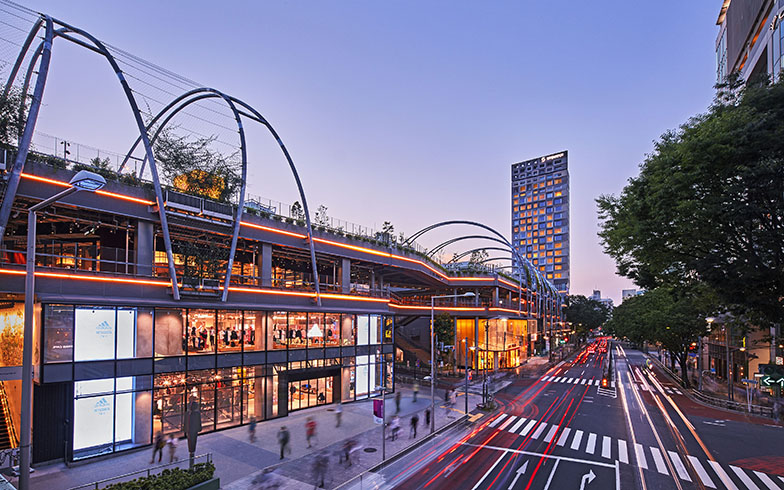 渋谷の宮下公園が「公立空中庭園『ミヤシタパーク』」に！「街・公園・商業施設の一体化」は新トレンドとなるか？ « ハーバー・ビジネス・オンライン