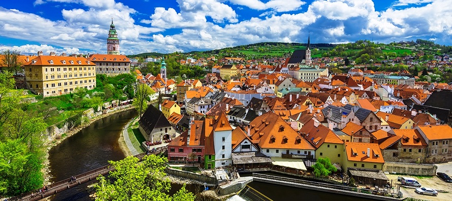 宝石箱のような美しいチェコの世界遺産 チェスキー・クルムロフで街歩きを楽しみませんか？キナリノ