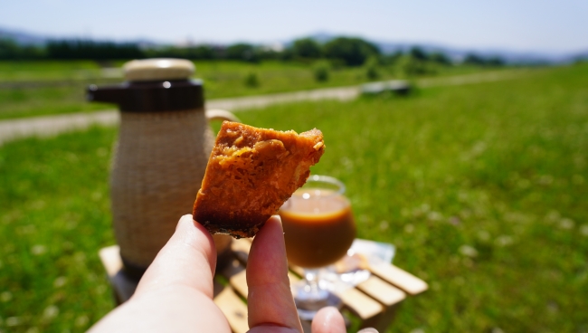 手ぶらでOK♡鴨川沿いでおしゃれピクニックができるカフェ『WIFE & HUSBAND』