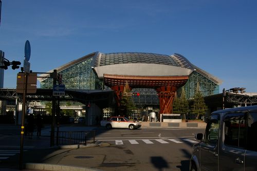 JR金沢駅鼓門・もてなしドーム スポット 公式 石川県の観光 旅行サイト「ほっと石川旅ねっと」