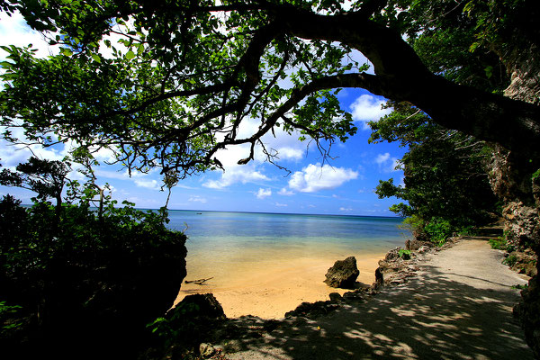 石垣島の史跡案内 元海底電線陸揚室・電信屋八重山ブログライターズ