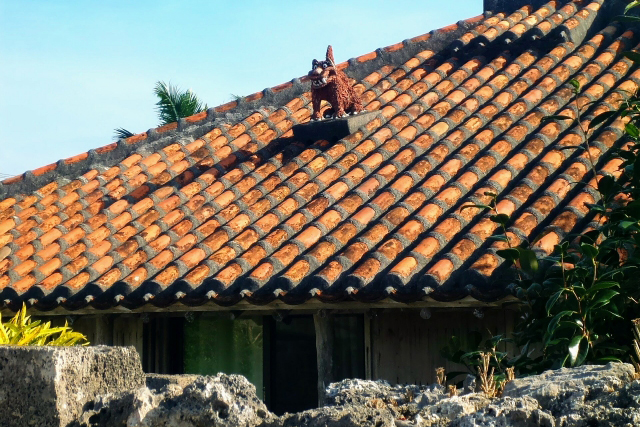 北中城村の観光スポット「中村家」280年前の琉球王朝の豪農屋敷がみられます♪よみもの沖縄CLIPあなたの沖縄 旅を豊かにする体験予約サイト・観光情報メディア