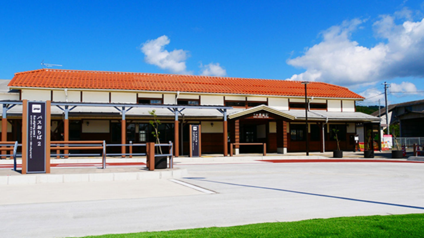 六角精児バンドの芸備線応援ライブ、盛況も 観客輸送に貸切バス!?マイナビニュース