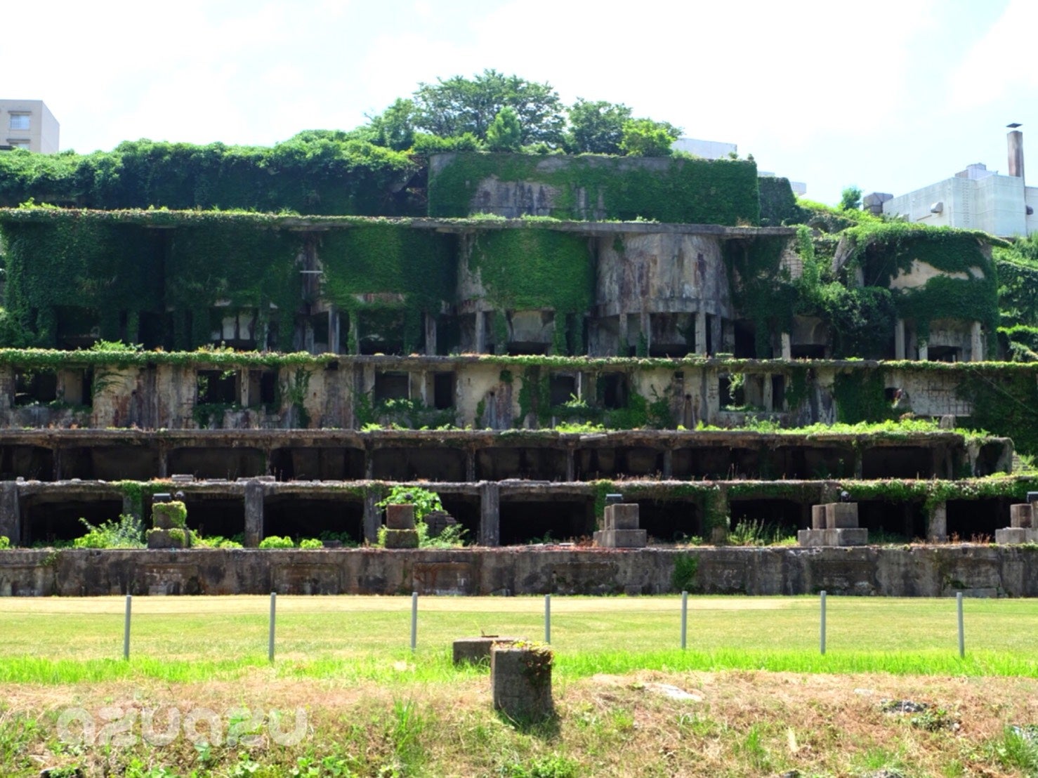 北沢浮遊選鉱場がラピュタすぎた ライトアップも神秘的な佐渡島おすすめ絶景観光スポットTABIZINE～人生に旅心を～