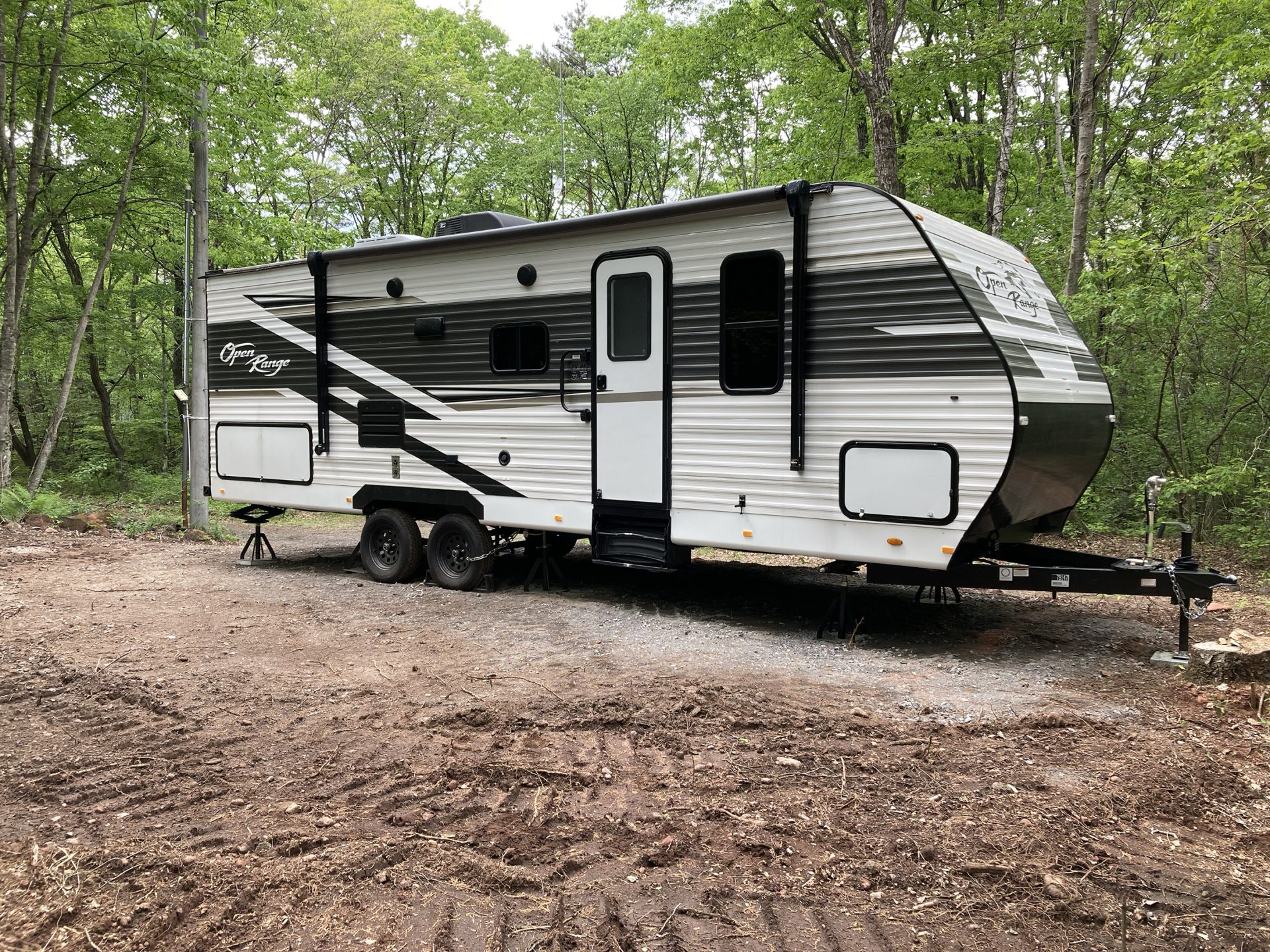 車庫付き豪華キャンピングカートレーラーハウス沖縄