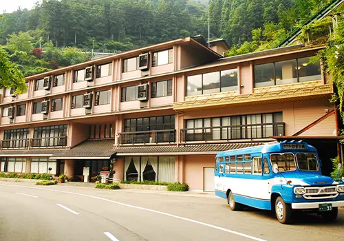 祖谷のかずら橋」「奥祖谷二重かずら橋」営業時間変更のお知らせ大歩危祖谷ナビ＜三好市公式観光サイト＞