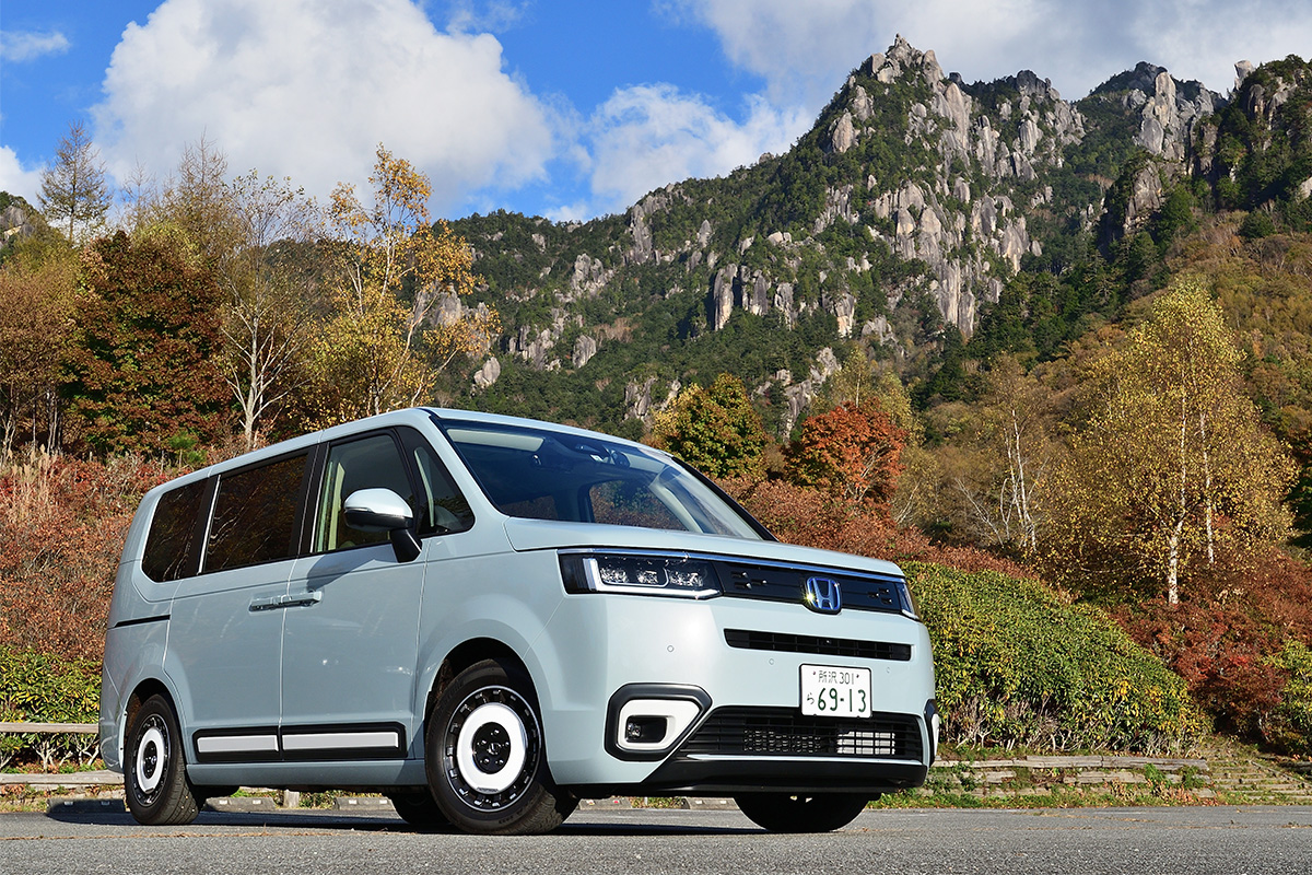 新型ステップワゴンで車中泊体験広島ママpikabu