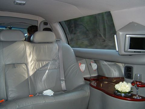 リムジンは普通免許で運転できるって本当？CARPRIME カープライム