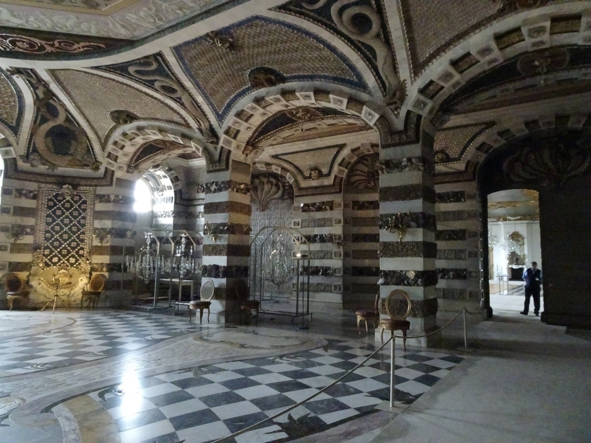 ドイツ観光ブログ : 世界遺産サンスーシ宮殿に行ってみた