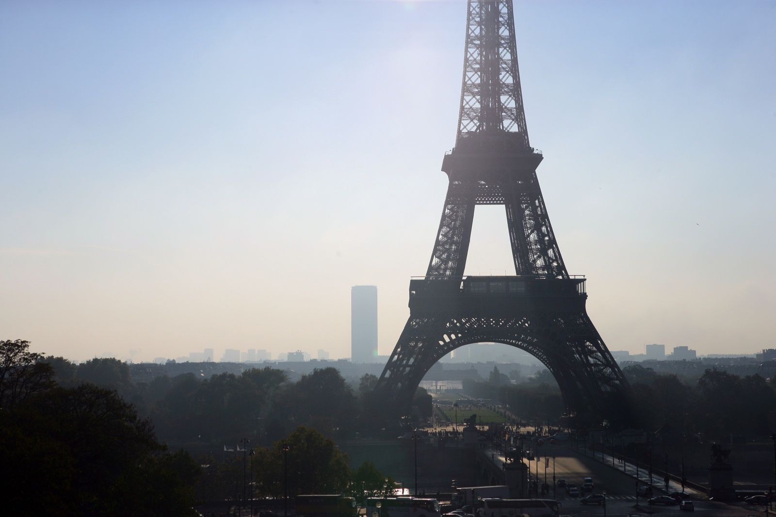 エッフェル塔の観光情報 歴史・料金・行き方・営業時間- HowTravel