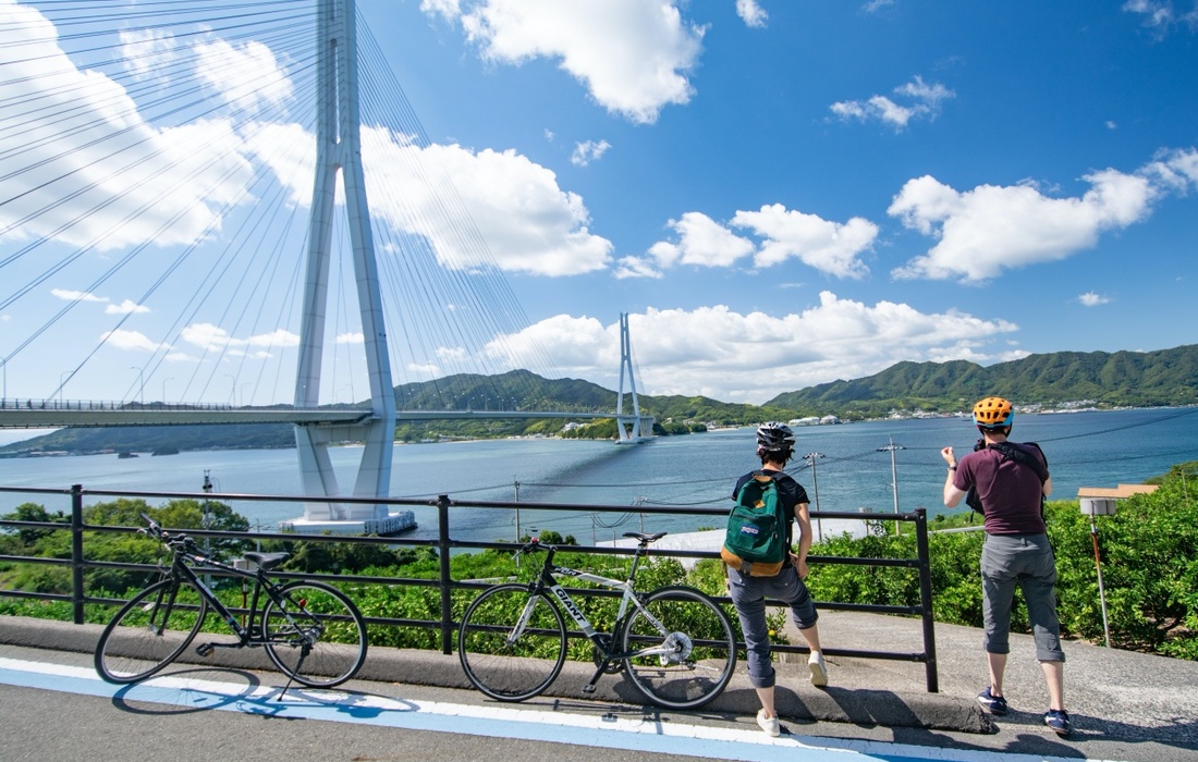 多々羅大橋🚴愛媛県今治市広島県尾道市大三島多々羅大橋サイクリストの聖地県境鳴き龍しあわせの鐘しまなみ海道自転車自転車旅サイクリングcyclingロードバイクロードバイクのある風景ヒルクライムroadbike絶景観光スポット