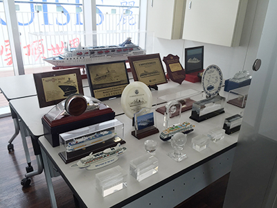 那覇クルーズターミナルには何があるのか - 沖縄B級ポータル -