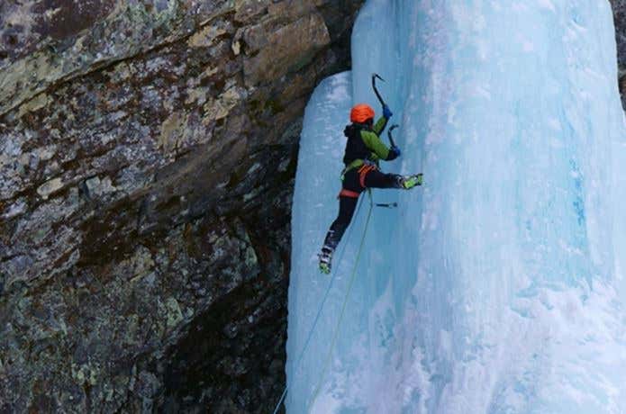 谷川岳 一ノ倉沢本谷 ～ ４ルンゼ山岳ガイド佐藤勇介 HP