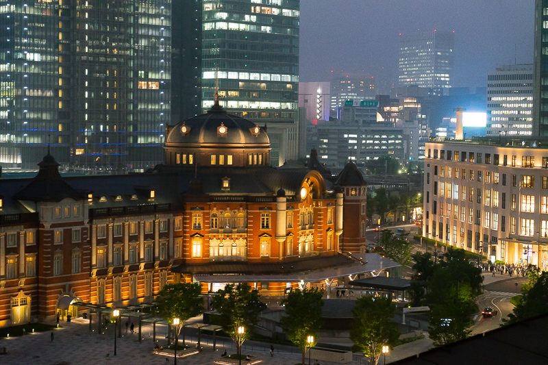 東京夜景スポット、KITTE キッテ からの東京駅の夜景 - 地球の撮り方
