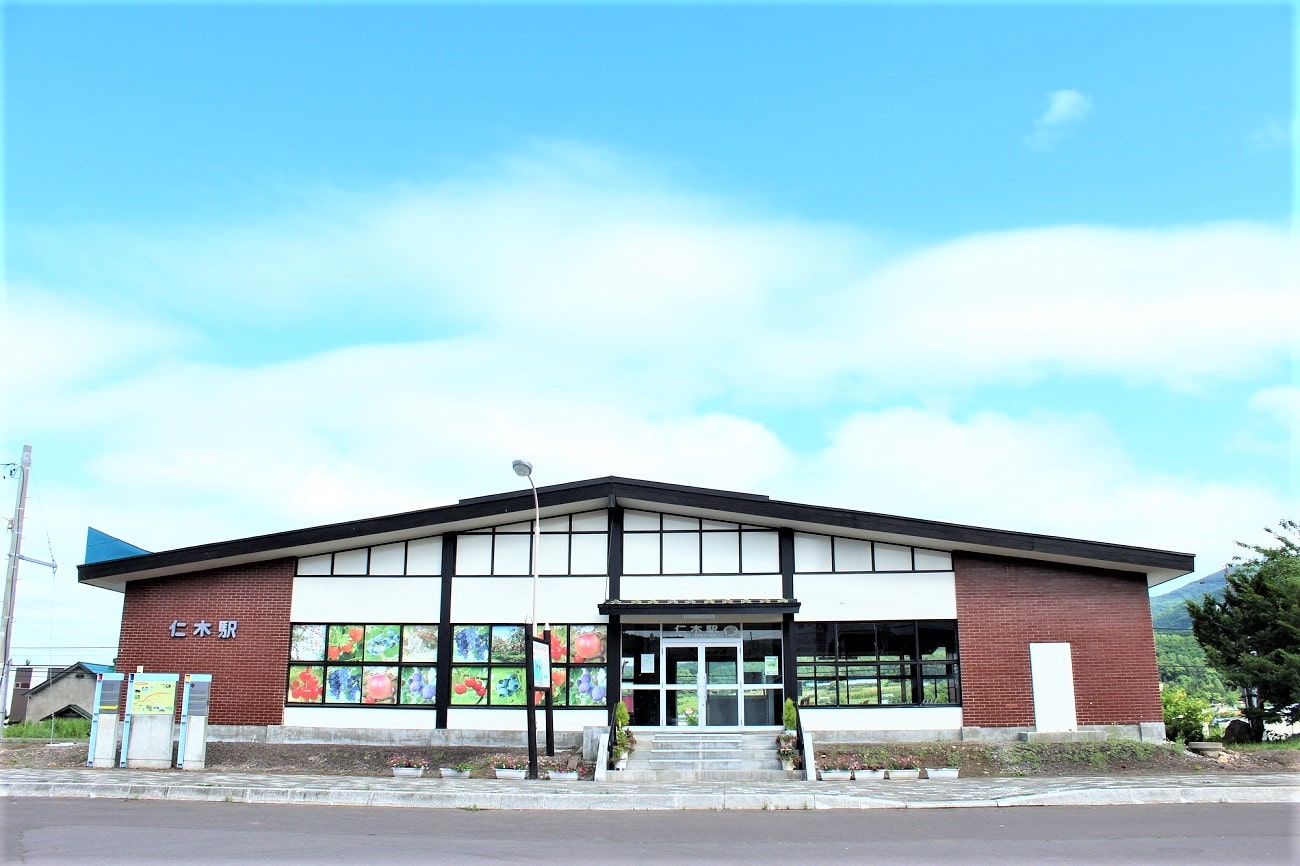 仁木駅改札画像.net