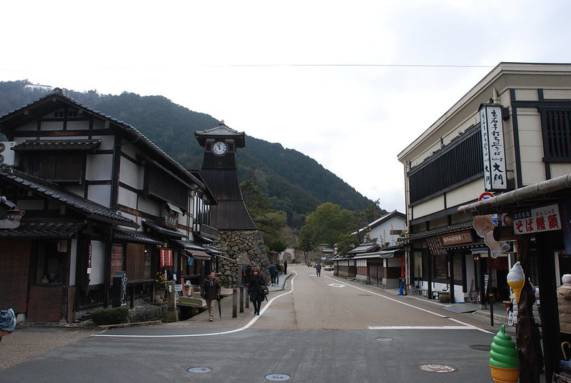 出石辰鼓楼の時計を大学教授らが調査 「国産時計台」の日本最古認定なるか