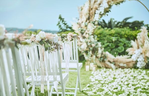 旅行好きカップル必見！旅がテーマのウェルカムボードアイデア似顔絵グラフィックス