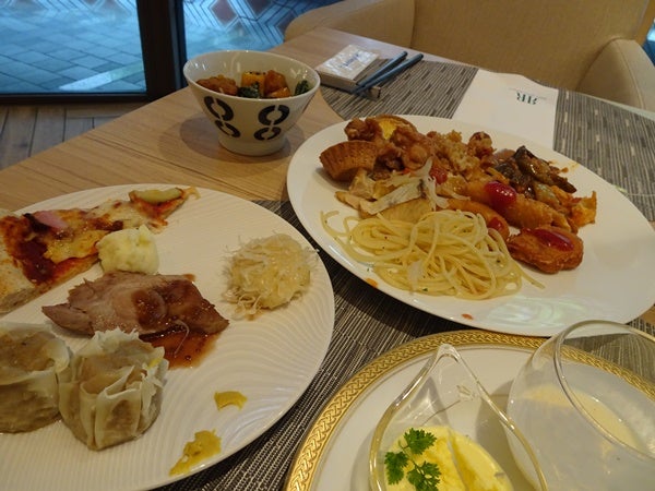 リーガロイヤルホテル小倉」レストランリニューアル 女性ターゲットに刷新 -