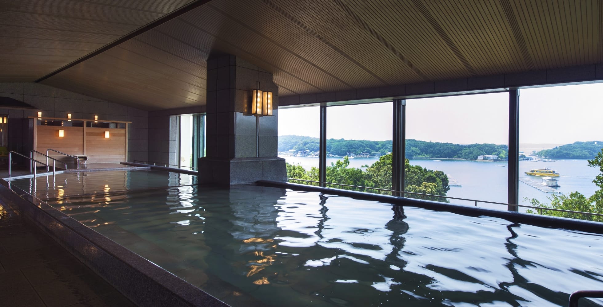 賢島宝生苑子連れのおでかけ・子どもの遊び場探しならコモリブ