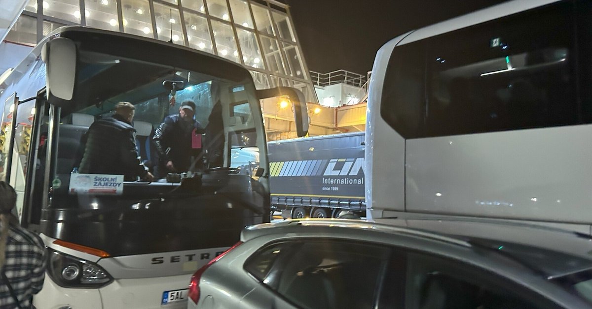 ちょっぴりカオス？ドーバー海峡を車で渡って英国へ - ima by kachimai