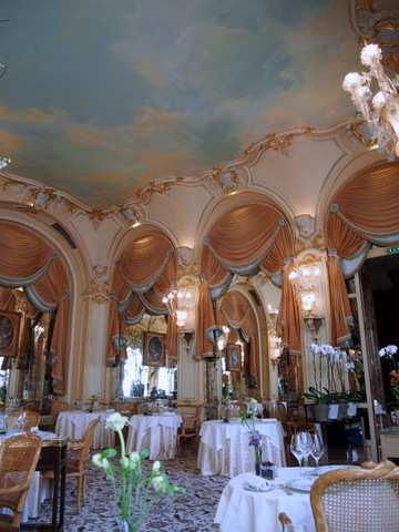 パリ リッツ・パリの「Bar Vendome」でのティータイムが優雅すぎる！？パリに行ったら絶対に行って欲しいティーラウンジ