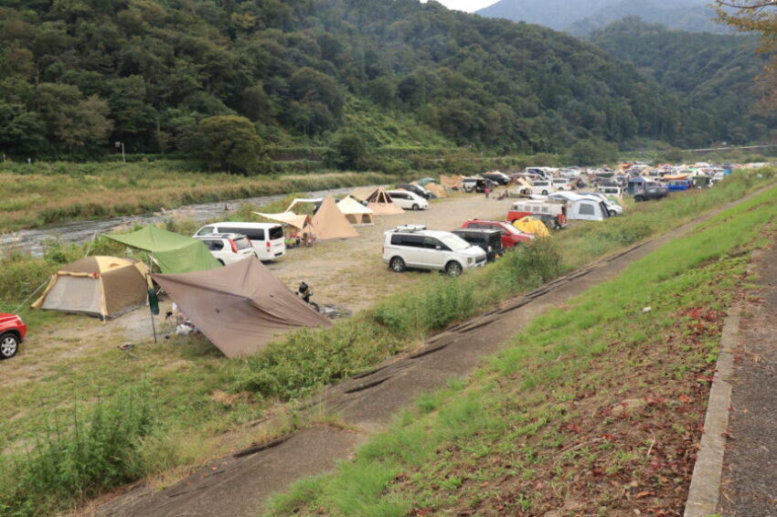 宿泊キャンプも可能な無料の”野営地”「中津川河川敷」バイク乗りの絵日記