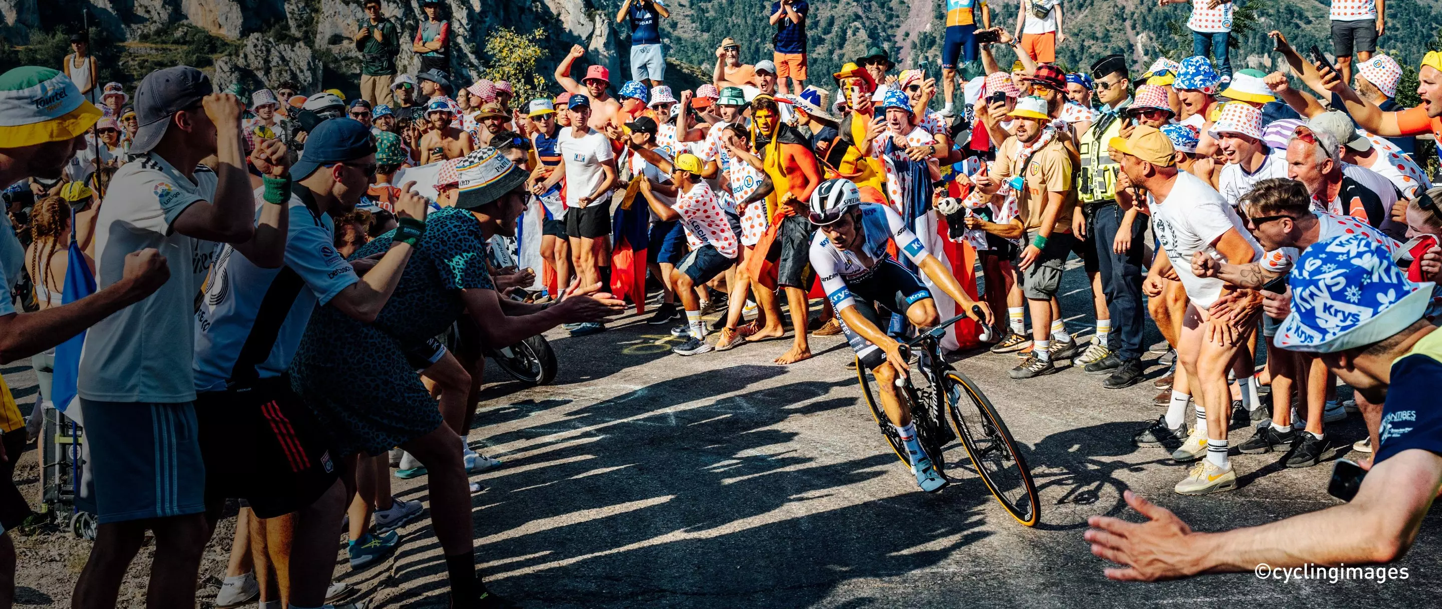 ツール・ド・フランス最終日のパリ』パリ フランス の旅行記・ブログ by