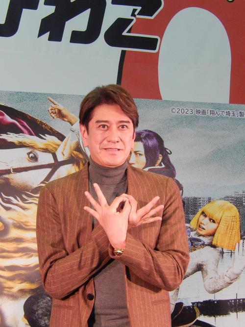 新提案 流行りの「埼玉ポーズ」に続く『都道府県ポーズ』を考えてみた 近畿地方編ロケットニュース24