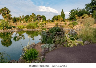 トーキー写真素材、ロイヤリティフリートーキー画像DepositPhotos