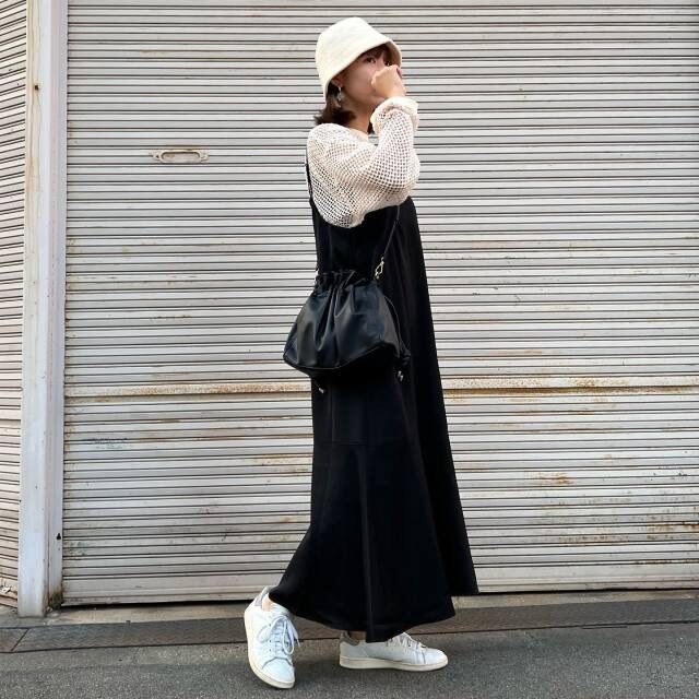 GWの旅行やアウトドアにぴったり！大人の“スニーカー”スタイル6選 FUDGE FRIEND おしゃれさんの毎日コーディネートFUDGEFRIENDファッションFUDGE.jp