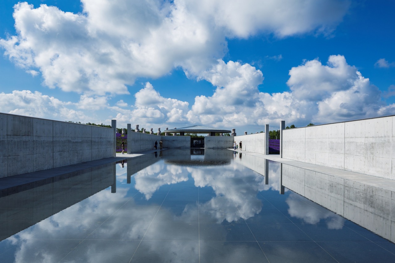 お墓の提供建墓数5万基を超える真駒内滝野霊園。現在、墓石建立実績が北海道NO.1までに成長！月刊終活WEB