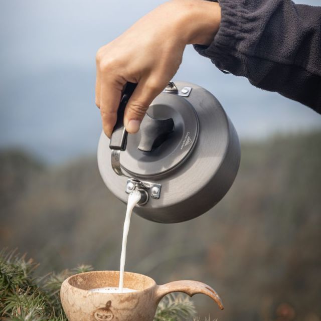 キャンプの湯沸かしに！やかん ケトル の選び方とおすすめ20選 - Campifyマガジン