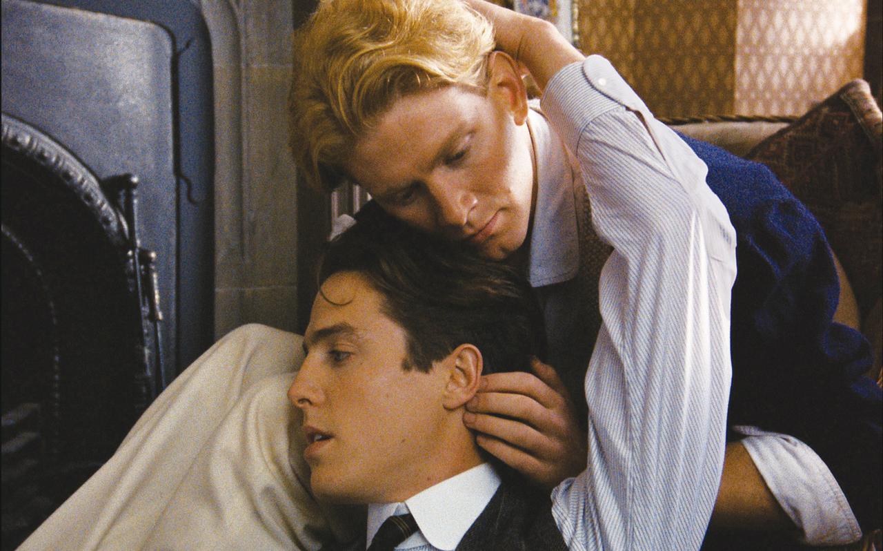 Amazon.co.jp: 眺めのいい部屋 HDニューマスター版DVD: ヘレナ・ボナム・カーター, ジュリアン・サンズ,ダニエル・デイ・ルイス,