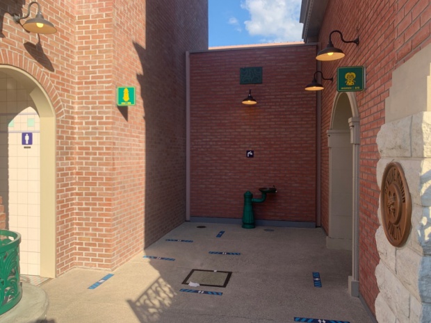 ユニバーサル・スタジオ・ジャパン観光へ - 車中泊の旅の利点は？グッズの活用、工夫、節約方法は