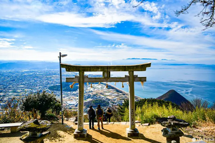 瀬戸内一望「天空の鳥居」 香川・観音寺 「SNS映え」と話題毎日新聞