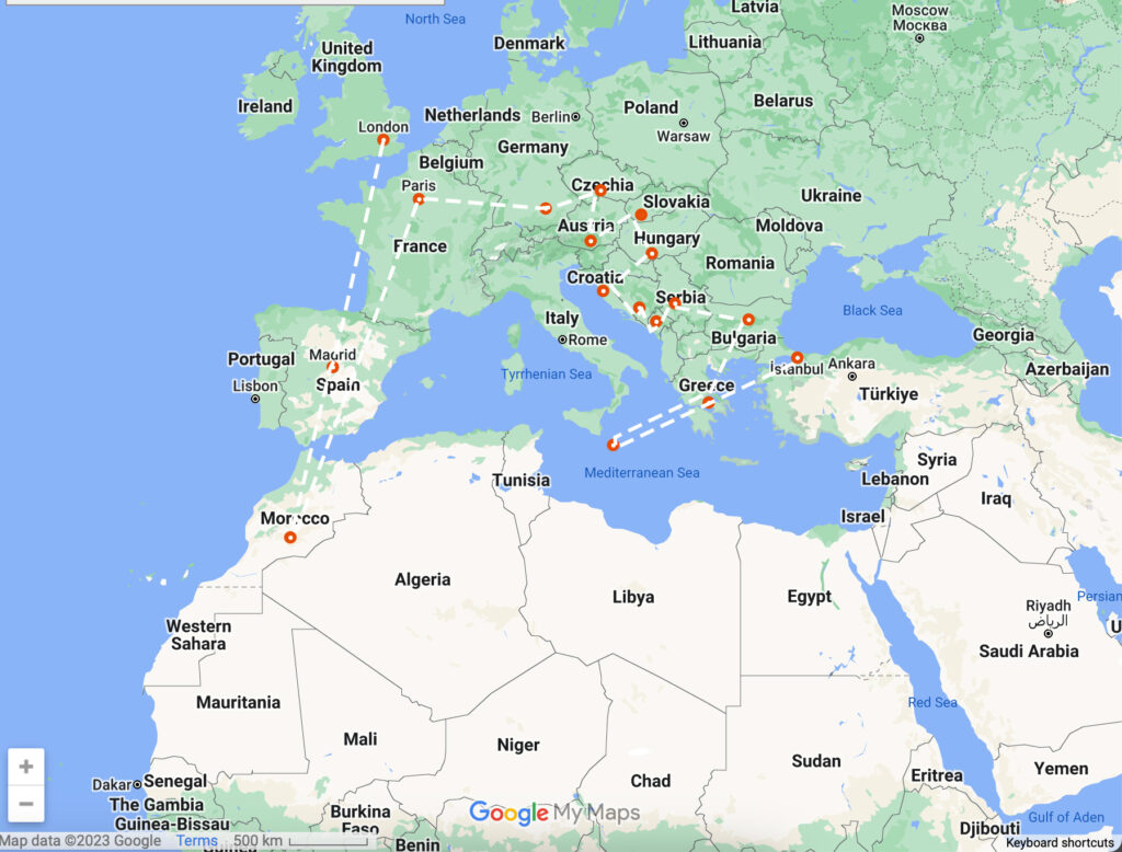 パッキング 海外旅行1ヶ月分の必要最低限なモノリモートワーク海外生活デジタルノマド